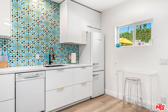 Image 27 of 75 For 502 Calle Santa Rosa