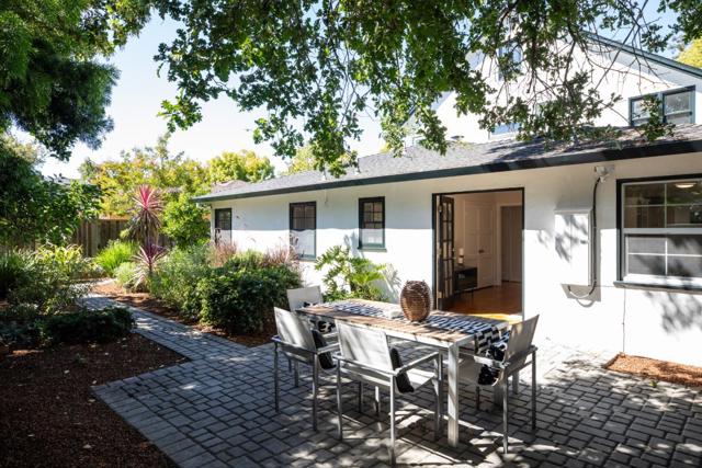 1494 Kings Lane, Palo Alto CA: https://media.crmls.org/mediaz/bb824f62-d54a-495d-b361-86386bacbf6d.jpg