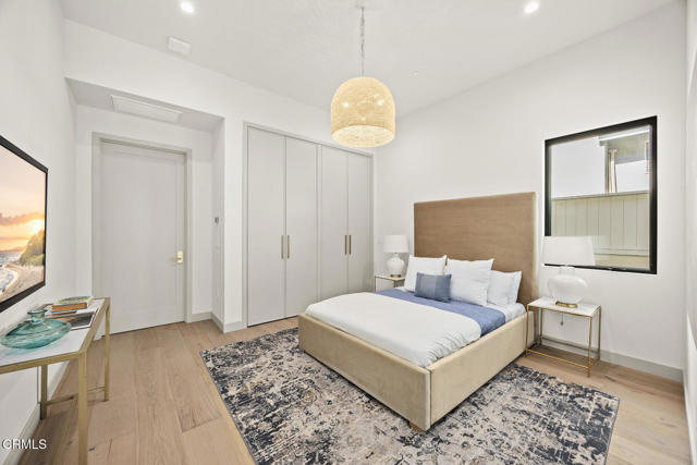 4828 Oakwood Avenue, La Canada Flintridge CA: https://media.crmls.org/mediaz/bb825caf-8bb7-4e82-a2d8-4902430960c5.jpg