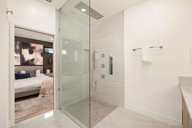 1531 33 Lieta St, San Diego CA: https://media.crmls.org/mediaz/bb834f98-d30c-432d-9c56-9a72e961635a.jpg