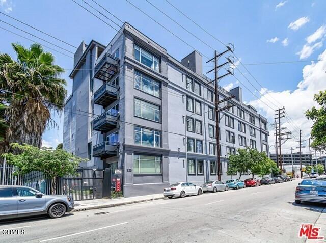 825 E 4Th St #501, Los Angeles, CA 90013