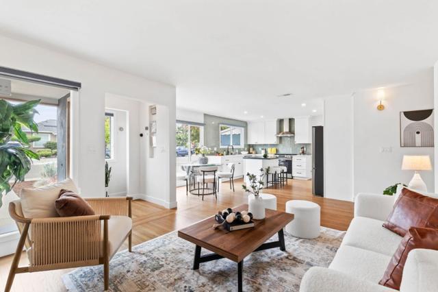 21476 Orange Avenue, Castro Valley CA: https://media.crmls.org/mediaz/bb84baca-4102-4dd8-a53b-8da3fcfed97f.jpg