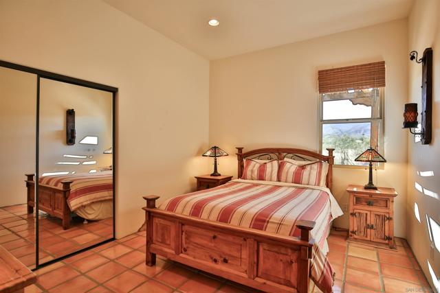 187 Verbena Dr, Borrego Springs CA: https://media.crmls.org/mediaz/bb859a6e-af6a-4b4b-a35b-aeed42c5261e.jpg