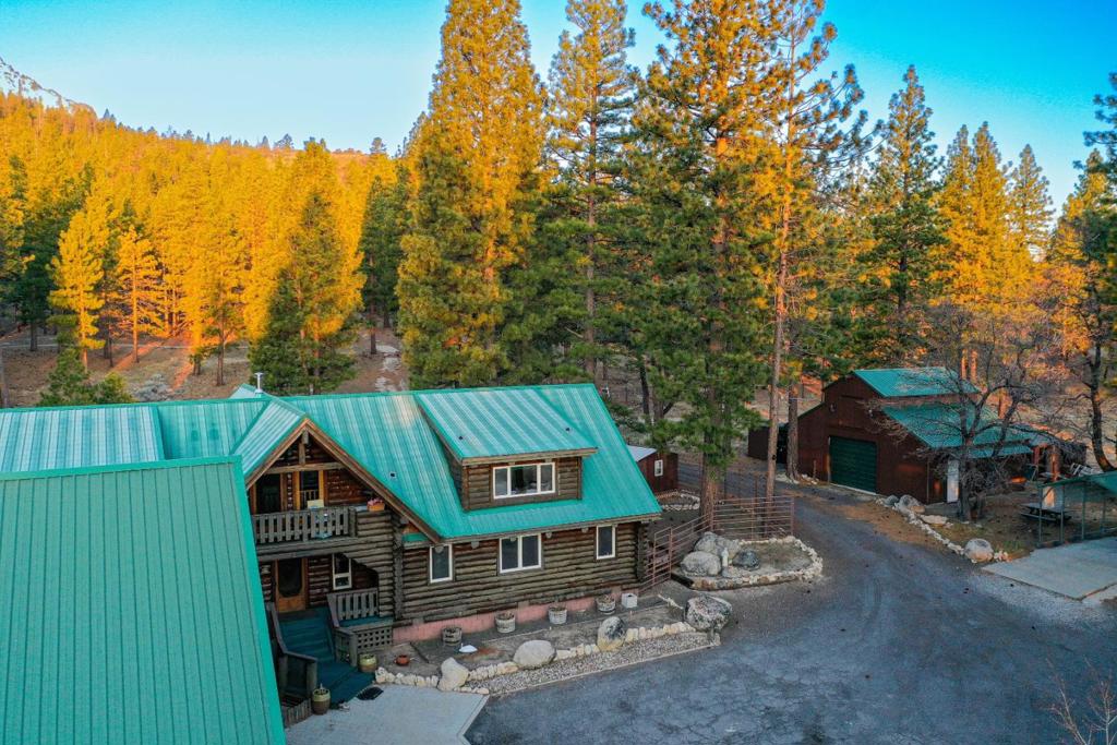 Bb86A6Ce 1016 4E37 9C93 F65Ce7Cb2D0C 461255 Janesville Grade, Janesville, Ca 96114 &Lt;Span Style='BackgroundColor:transparent;Padding:0Px;'&Gt; &Lt;Small&Gt; &Lt;I&Gt; &Lt;/I&Gt; &Lt;/Small&Gt;&Lt;/Span&Gt;