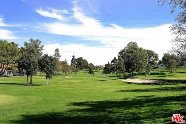 4732 Galicia Way, Oceanside CA: https://media.crmls.org/mediaz/bb870a91-c668-4f25-b980-2245e921cf7e.jpg