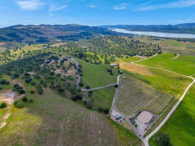 70500 Bradley Lockwood Road, Lockwood CA: https://media.crmls.org/mediaz/bb87a9ed-b6f1-48ce-a72a-ff30d4dab89a.jpg