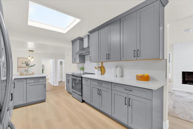 2828 Monte Cresta Way, San Jose CA: https://media.crmls.org/mediaz/bb87b98c-ba40-45db-9603-391675e316c7.jpg