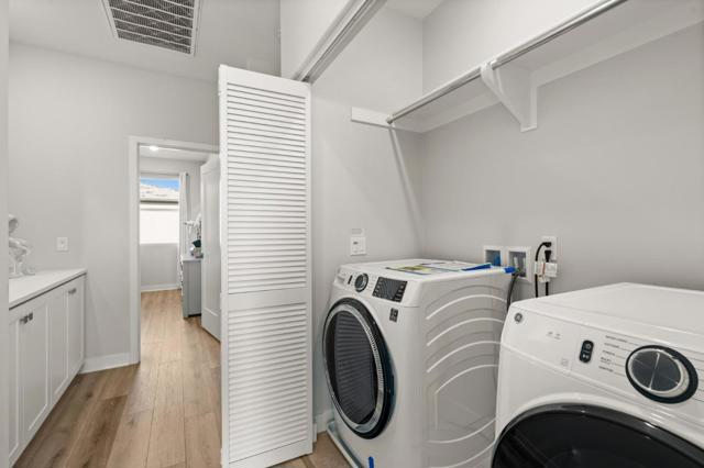 202 Keeper, Irvine CA: https://media.crmls.org/mediaz/bb889286-f495-467d-895e-3e9ef3dfeac3.jpg