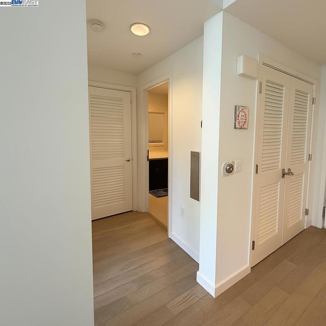 10 Innes Ct, San Francisco CA: https://media.crmls.org/mediaz/bb8ab814-e51a-4727-8712-88512ce68647.jpg