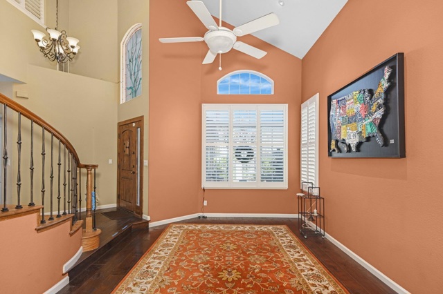 5233 Boulder Ct, Concord CA: https://media.crmls.org/mediaz/bb8adf14-b1b3-41e3-805a-70c995bf42c3.jpg