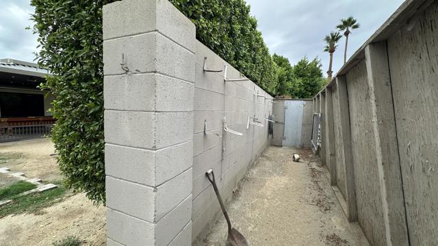 67340 Peineta Rd Road, Cathedral City CA: https://media.crmls.org/mediaz/bb8b2366-b6ee-4eb8-84a7-ac9564752d53.jpg