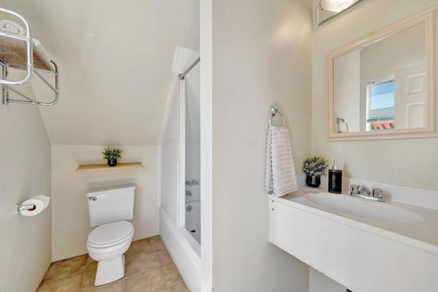Detail Gallery Image 26 of 30 For 2229 Crest Dr, El Cajon,  CA 92021 - 4 Beds | 3/1 Baths