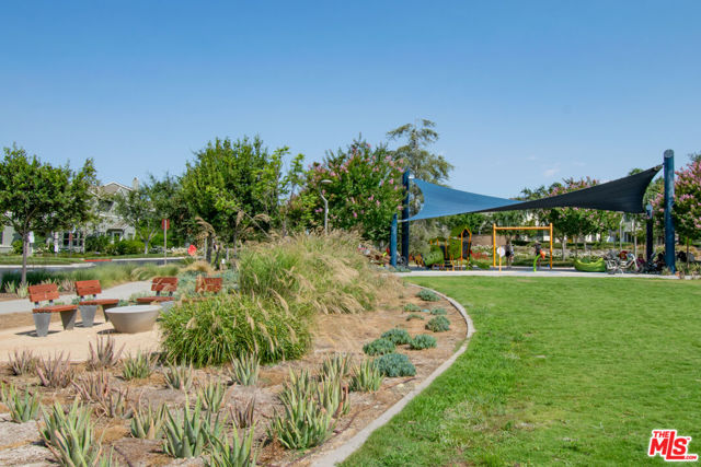 50 Fosco Street, Rancho Mission Viejo CA: https://media.crmls.org/mediaz/bb8b662a-90a5-463d-81b2-a58531618183.jpg