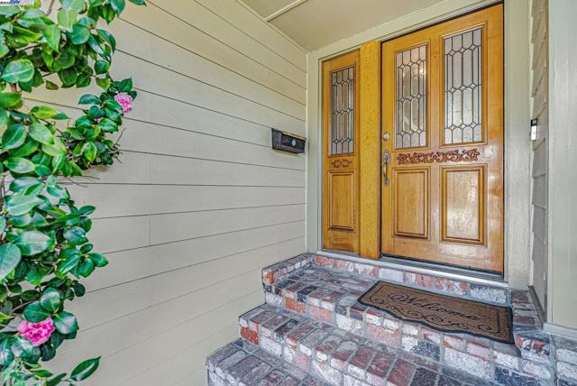 Image 5 of 60 For 25660 Paul Ct