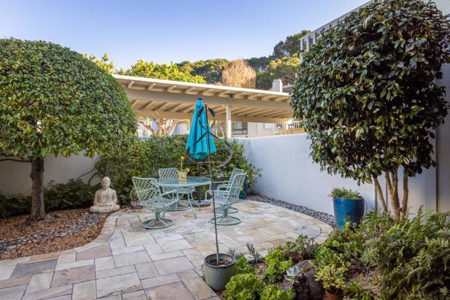 28095 Barn Way, Carmel CA: https://media.crmls.org/mediaz/bb8c9459-74e8-4dd7-810f-7933783d0d37.jpg