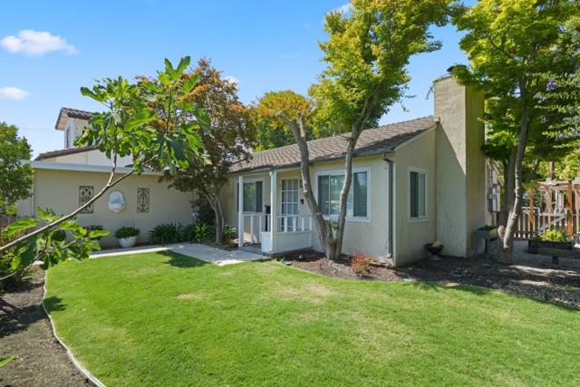 3172 Morris Drive, Palo Alto CA: https://media.crmls.org/mediaz/bb8cab88-b252-4a62-876b-3c9f606148d1.jpg