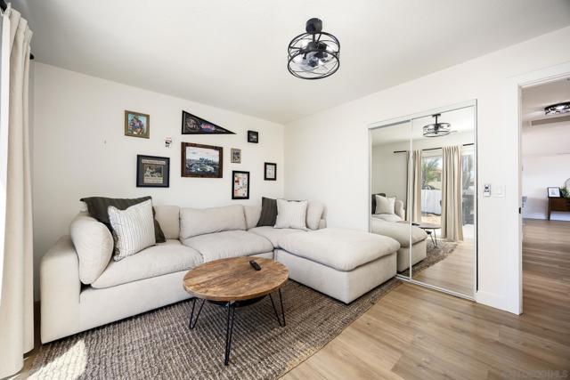 1210 Maria Ave, Spring Valley CA: https://media.crmls.org/mediaz/bb8d1440-b3b7-4c9c-a8c5-cb31d53afca8.jpg