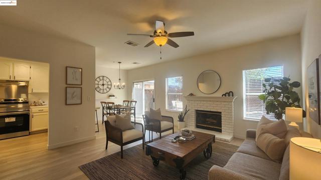 128 Harris Cir, Bay Point CA: https://media.crmls.org/mediaz/bb8d27f8-a0fd-4c16-9ea7-f921ad12b6ea.jpg