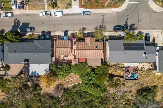 2541 Haller St, San Diego CA: https://media.crmls.org/mediaz/bb8da566-dce2-4057-a70a-207acc9eb695.jpg