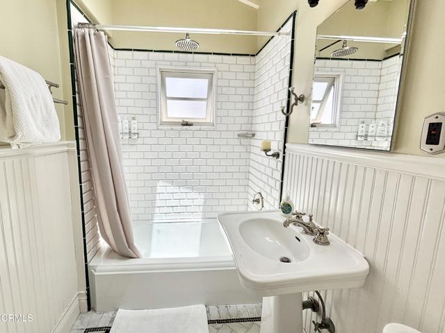 Detail Gallery Image 21 of 29 For 1205 Ocean Dr, Oxnard,  CA 93035 - 2 Beds | 2 Baths