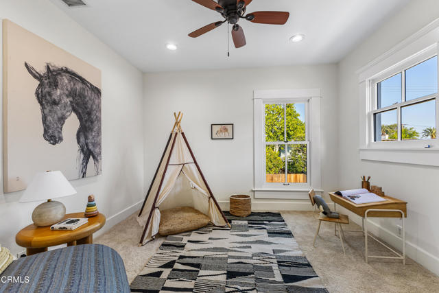 1954 Primrose Avenue, South Pasadena CA: https://media.crmls.org/mediaz/bb8e8b0e-7a62-42be-b874-0e1fb8083a41.jpg