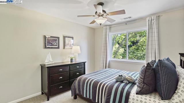 1348 Carlton Pl, Livermore CA: https://media.crmls.org/mediaz/bb8edb89-ec3e-4782-9de9-9239c819c1e2.jpg