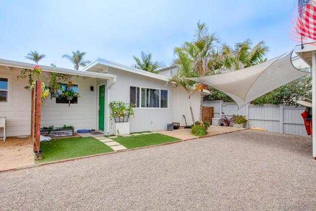 132 134 Phoebe St, Encinitas CA: https://media.crmls.org/mediaz/bb8efacf-4dc1-47ce-9713-461d759e2d5b.jpg