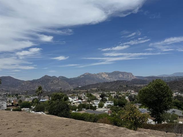 Detail Gallery Image 3 of 55 For 9318 Idyl Pl, Lakeside,  CA 92040 - 3 Beds | 2 Baths