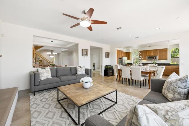 10511 Monterey Ridge Drive, San Diego CA: https://media.crmls.org/mediaz/bb8f3469-7625-4e4f-b54f-c0c80d165dd5.jpg