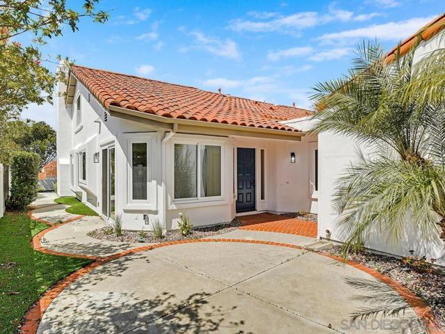 4951 DELOS WAY, Oceanside CA: https://media.crmls.org/mediaz/bb9001d0-1df3-4d63-9847-91c65f21fb12.jpg