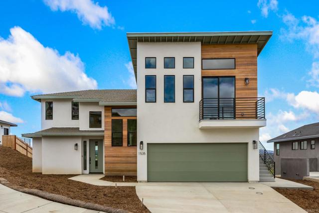 Detail Gallery Image 1 of 37 For 1535 Mount Glen, Escondido,  CA 92025 - 5 Beds | 4/1 Baths