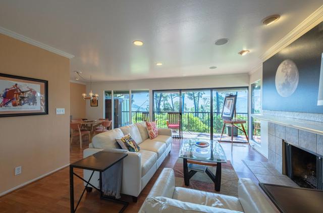 154 Del Mesa Carmel, Carmel CA: https://media.crmls.org/mediaz/bb90e874-6de1-430d-83b2-0dba6ba36965.jpg