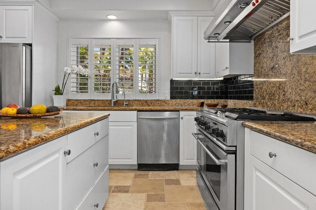 213 Hillcrest Dr. - photo 11