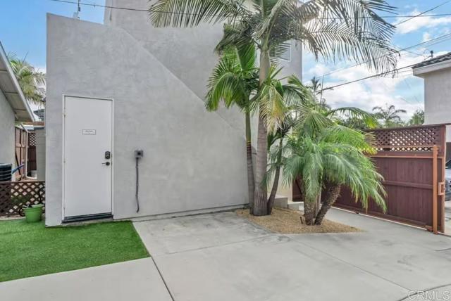 Detail Gallery Image 19 of 25 For 1145 Emerald St Rear (Alley),  –,  CA 92109 - 2 Beds | 2 Baths