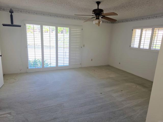Detail Gallery Image 8 of 15 For 497 Vista Del Escuela, El Cajon,  CA 92019 - 3 Beds | 2 Baths