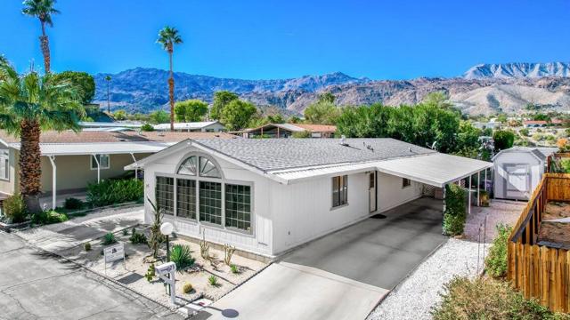 25 Pampas Lane, Palm Desert CA: https://media.crmls.org/mediaz/bb92eba6-a1c3-452d-a042-61fc7d6214e6.jpg
