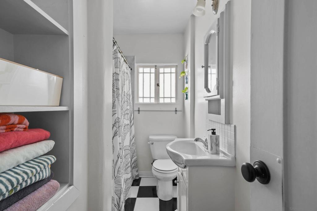 MLS #250039279SD image #33