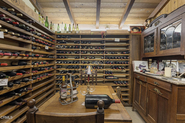 Detail Gallery Image 7 of 8 For 1345 Carnarvon Dr, Pasadena,  CA 91103 - 2 Beds | 2 Baths