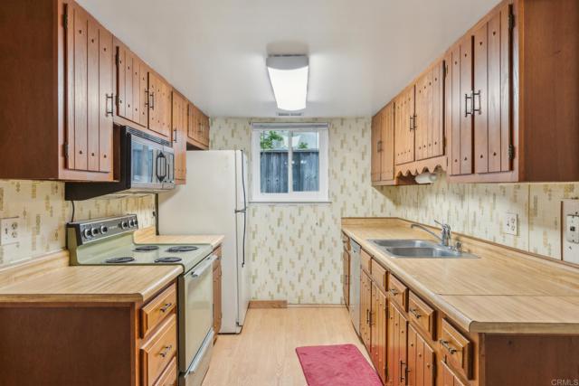 Detail Gallery Image 5 of 14 For 443 Tuttle Ave, Watsonville,  CA 95076 - 2 Beds | 2 Baths