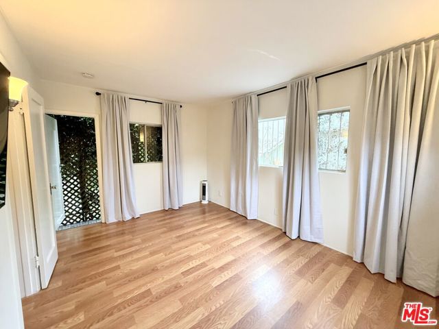628 N Westbourne Drive, West Hollywood CA: https://media.crmls.org/mediaz/bb951f00-54ef-406c-b76e-321e985a2dd9.jpg