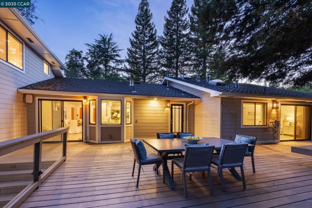1834 Ivanhoe Ave, Lafayette CA: https://media.crmls.org/mediaz/bb955919-db4c-4888-a454-03fc0cb5eb4f.jpg