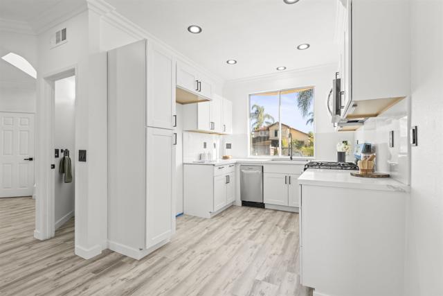 Detail Gallery Image 17 of 43 For 1344 Corte Lira, San Marcos,  CA 92069 - 4 Beds | 2/1 Baths