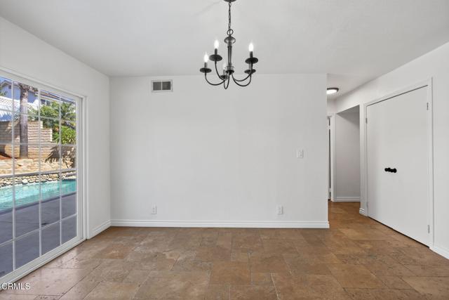 Detail Gallery Image 19 of 49 For 747 Southwick St, Santa Paula,  CA 93060 - 4 Beds | 2 Baths