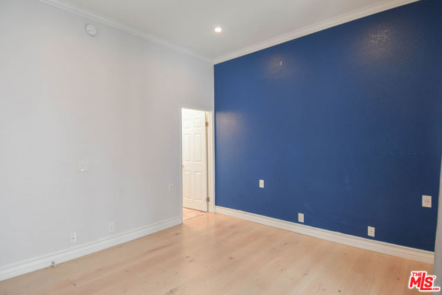 12530 Venice Boulevard, Los Angeles CA: https://media.crmls.org/mediaz/bb95fa68-5bd7-4498-bc33-c3c20574b4e9.jpg