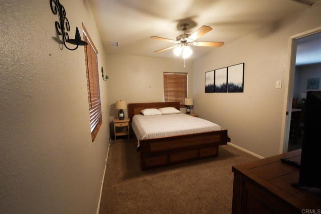 39414 Ruby Lane, Big Bear Lake CA: https://media.crmls.org/mediaz/bb96751a-94d1-49b9-8509-4a5f534474ae.jpg