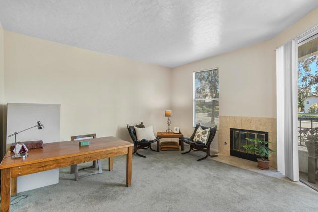 Detail Gallery Image 10 of 23 For 6151 Calle Mariselda #302,  San Diego,  CA 92124 - 2 Beds | 2/1 Baths