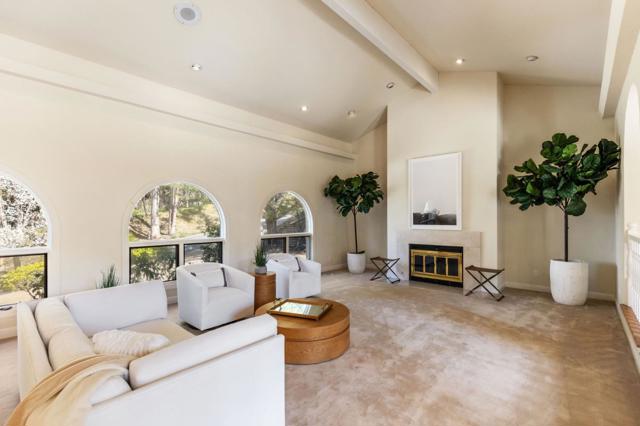 1035 Macadamia Drive, Hillsborough CA: https://media.crmls.org/mediaz/bb99f7d4-d5ab-4a31-a053-f99f116d240a.jpg