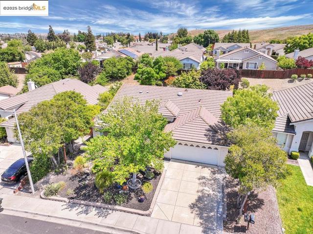 5125 Monitor Pass Way, Antioch CA: https://media.crmls.org/mediaz/bb9a302c-07ae-4a02-a2e8-fbc433fd7685.jpg