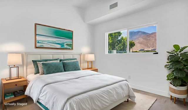 567 W Sunview Avenue, Palm Springs CA: https://media.crmls.org/mediaz/bb9a3036-125b-4cc9-8f8a-841c4f3be418.jpg