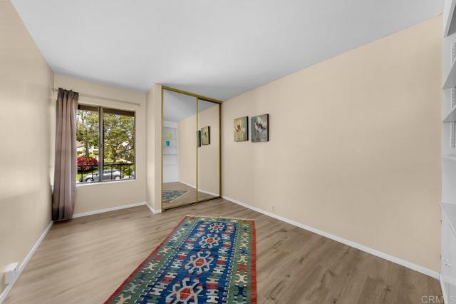 Image 17 of 32 For 9542 Easter Way